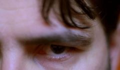 I arga, vita terroristers sällskap