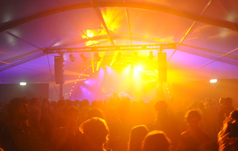 Musikens kraft – Ett bildreportage från WOW