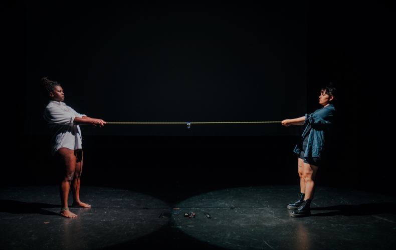 Stockholms Fringefestival och Systerias performanceverk “Den här kroppen”