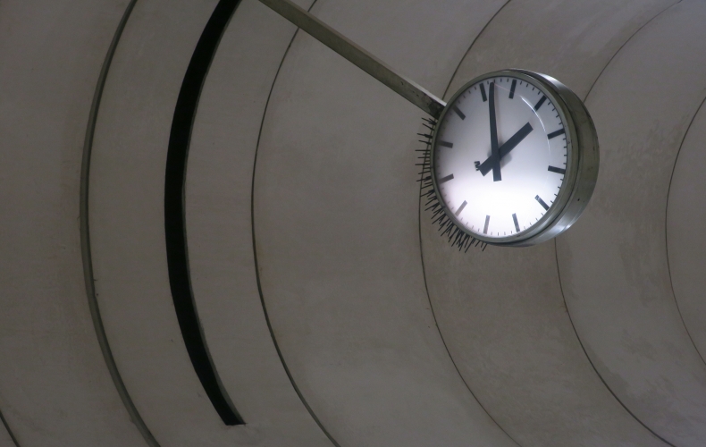 Det är över. En decenniedikt