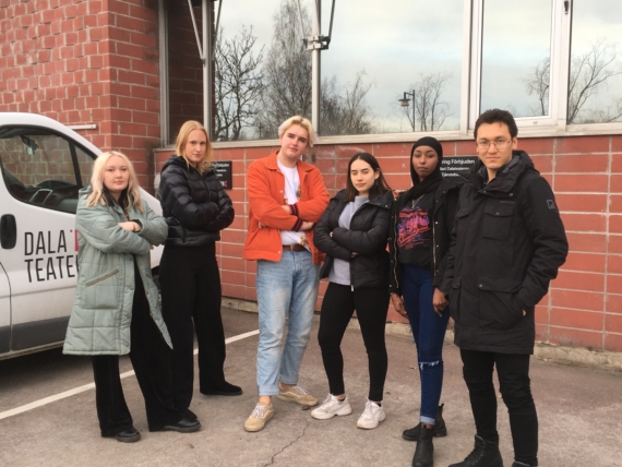 Unga skribenter tar plats i skrivprojekt